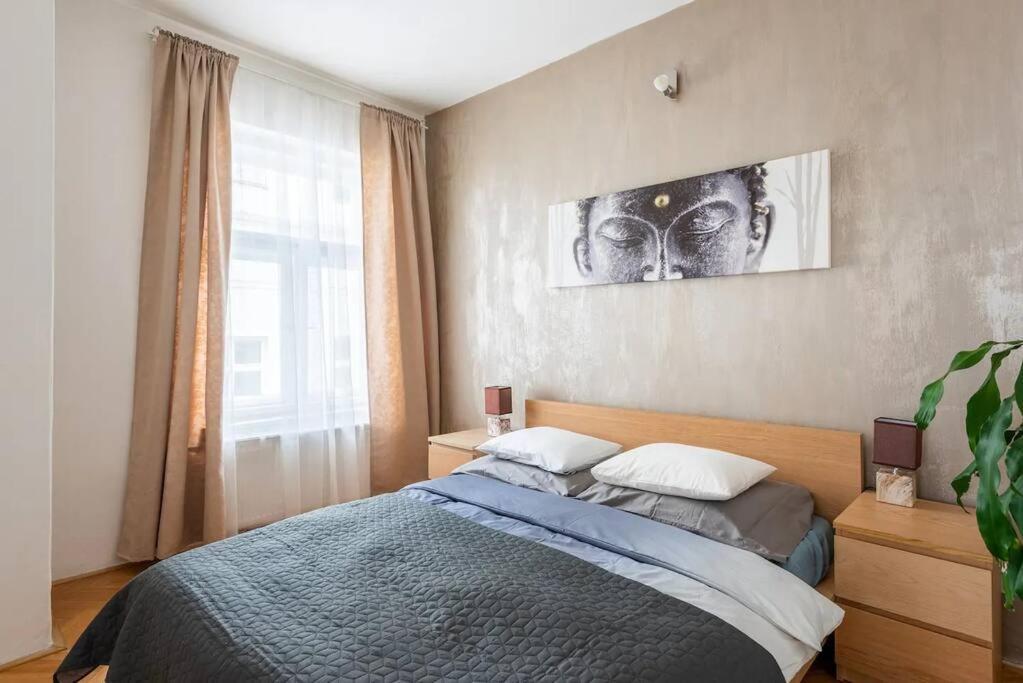 2 Bedrooms Apt Near Wenceslas Sq Praha Eksteriør bilde
